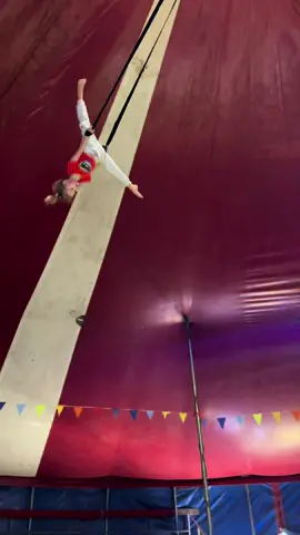 #aerialstraps #circusbaby #circuslife 