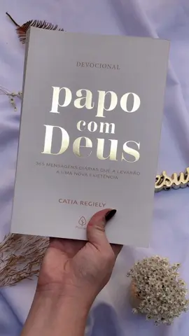 No devocional Papo com Deus você encontrará não apenas palavras, mas um abraço espiritual, uma orientação celestial e uma chama que iluminará seus dias ✨ . Você encontra o Devocional Papo com Deus em nosso site, link está na bio 🙌🏻 . . . #papocomdeus #gospelgoods #gospel #cristão #devocionaldodia #gospelgoods #fé #cristã#JesusÉOCaminho #AbençoadoEGrato  #VidaCristã  #AmorDeDeus#SalvosPelaGraça #EspíritoSanto #PlanoDeDeus #AdoraçãoJuntos #EleRessuscitou #AmeAoPróximo #AlegriaCristã #DeusFiel #devocional 