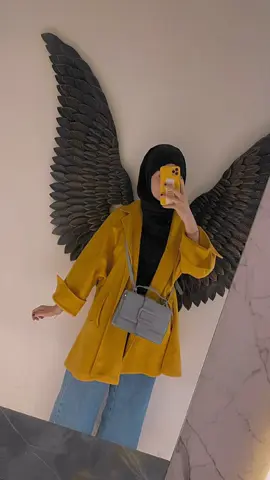 انا محدا عبر فوقي🍯💛 