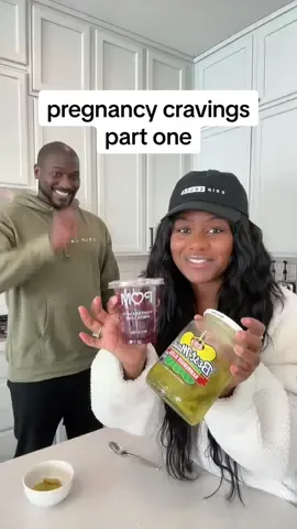 just try it please!!!!! 🤣🤣 #pompickle #pregnanttok #pregnancycravings 