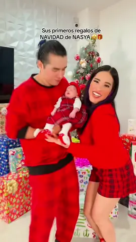 Tienen que ir a ver lo que le trajo SANTA de NAVIDAD a NASYA 😱🎁 No van a creerlo.. YA ESTÁ ARRIBA EN EL MÍO: Karla Bustillos👈🏼
