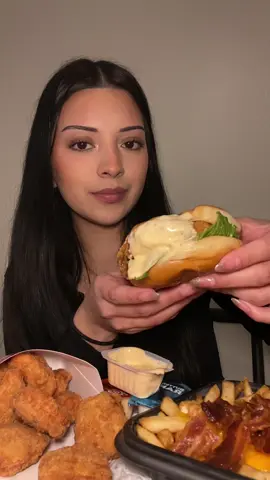 Wendy’s mukbang ❤️ #letseat #eatwithme 
