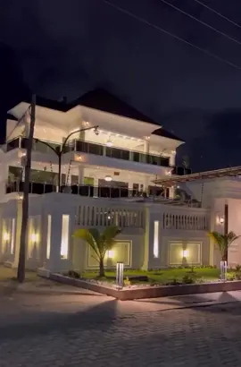 Gogoeus home in Accra, Ghana #accra #ghana #luxury #fypシ #fyp #fyp #mansions #realestate 