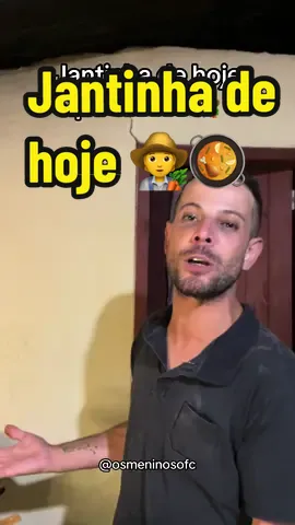 Vem janta com nois pessoal 🧑‍🌾🥘🙏🏻🤔 #jantinha #jantinhadehoje #hortaemcasa #diaadiatiktok #interior #osmeninosofc🧑🏻‍🌾 #fy 