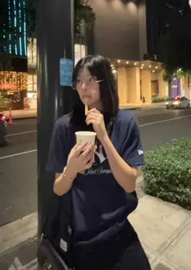 her fits >>> #kirstenmrll #choc 