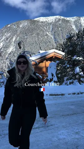 December in the mountains ⛷️⛷️❄️ #courchevel #skiing 