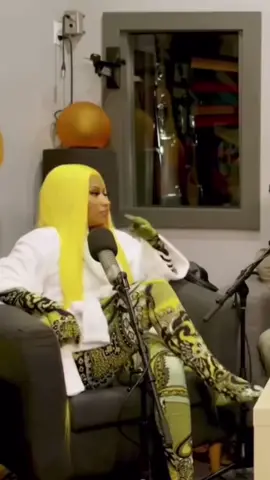 Celebs clapping back part 2 #nickiminaj #rihanna #ladygaga #demilovato #dakotajohnson #scarlettjohansson #fyp #foryoupage #foryou #parati