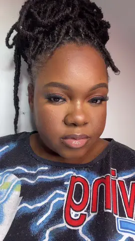 Simple eyes look😍 #facebywindinadocii #windina #BeautyTok #thetouchofwindinadocii #frypgシ #paris #pourtoi #beauty #maquillagetiktok #maquillage #muatiktok #glammour 