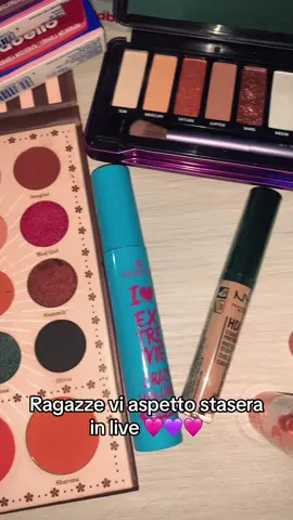 Vi aspettooo il live girllll💜🫶🩷 ragazze seguitemiiii!!!🫶🫶🩷🩷 #neiperte #voliamoneiperte #like #viral #makeup #colori #palette #glitter #shimmer #glow #adoro #following #followme 