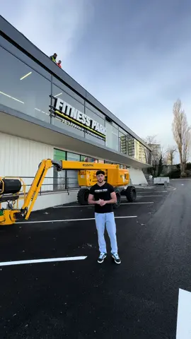 🎉 ON VOUS ATTEND A PARTIR DE DEMAIN, VENDREDI 29 DECEMBRE, À 11H POUR VISITER LA SALLE ET POUR PROFITER ENCORE DES 5 PREMIÈRES SEMAINES OFFERTES 🎉 💥 DÉPÊCHE TOI d’aller de cliquer sur le lien en bio pour en profiter ! #fitnesspark #fitnessparkofficiel #Fitness #crossfit #crosstraining #sport #salle #saintetienne #saintetiennemetropole #fitnessmotivation #musculation #saintetiennemaville #lesverts #asse #hammerstrength #technogym #leaderfitequipement #boxe #mma #boxecardio #fight #fightpark #cardio #cardioworkout #rameur #sedepasser #sesurpasser #poidslibres #muscu 