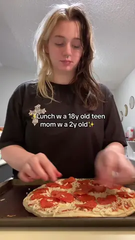 #fyp #Relationship #fy #baby #teenmom #mom #mommy #momlifebelikethat #15andpregnant #trending #toddler #lunch #lunchtime #lunchideas #lunchboxideas #lunchideasforkids 