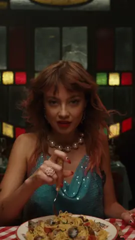 When they know all the best spots… in town 😉 #ItStartsWithASwipe #tinder 