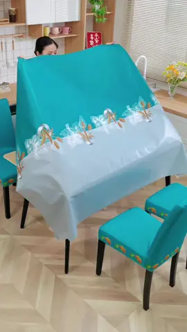 Khăn trải bàn bằng nhựa pvc,bạn không lo đồ ăn thừa đổ trên bị bẩn #khantraiban #khantraibanchongtham #giadungtienich #giadungnoidiatrung #xuhuong