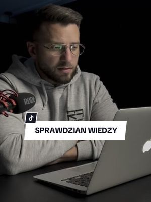 📚Po każdym zjeździe nasi kursanci w ramach Kursu Trenera Personalnego w RockFit Academy, mogą zupełnie anonimowo zmierzyć się z małym sprawdzianem wiedzy i zweryfikować poziom jej przyswojenia! Następnie w anonimowej ankiecie maja możliwość zaznaczenia lub napisania, które zagadnienia chcieliby, aby zostały omówione raz jeszcze. Między innymi w taki sposób dbamy o jakość kształcenia na naszych kursach 🫡  A tu jedno z przykładowych pytań wraz z możliwymi odpowiedziami:  Z czego wynika charakterystyczne pieczenie mięśni podczas treningu?  ▪️A. Ze zwiększenia stężenia metabolitów w wyniku pracy mięśniowej, takich jak jony węgla i kwas ortofosforowy (V).  ▪️B. Ze zmniejszenia stężenia jonów wodoru przez co pH komórki mięśniowej rośnie powyżej 6,4 i glukoneogeneza zostaje zatrzymana.  ▪️C. Ze zmniejszenia stężenia fosfokreatyny i braku energii do dalszej pracy. ▪️D. Ze zwiększenia stężenia metabolitów w wyniku pracy mięśniowej, takich jak np. jony wodoru.  Jak Ci poszło? 😁🤔 #rockfitacademy #yourturn #kurstrenerapersonalnego #trenerpersonalny #trenerpersonalnykatowice #siłownia #trening #quiz #wellfitnesspolska