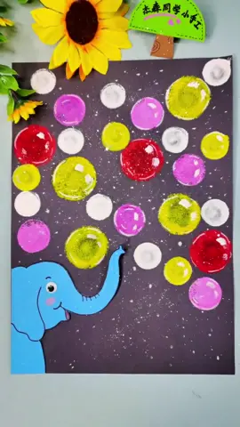 Elephant playing with balloons! ❤️ pls! You can do this with your child!🤗 @arttok.w . . .   #painting #acrylicpainting #art  #artwork #tiktok #reels  #children #resim #viral#fyp #fypシ#christmas #christmasdecor 
