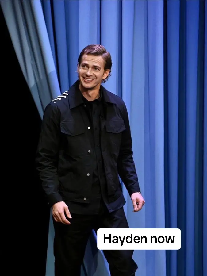 I take both  #haydenchristensen #anakinskywalker #anakin #starwars #haydenchristensen2000s #then #now #skywalkerology 