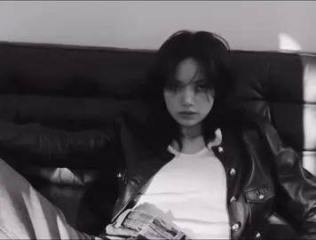 Lalisa for ELLE taiwan in january //// Same thing than the other edit idk witch song choose between this one or another so maybe I’ll post the same edit with the other song too 😅 #ellemagazine #ellelisa #lalisamanoban #elletaiwan #ellecover #ellemagazinekorea #lisamagazine #lisaphotoshoot #fyp #blackpink #viral #kpopmagazine 