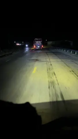 Ql14 nơi đào tạo ra các tay đua khi màn đêm buông xuống và ánh đèn xe khách #congvieccuatuihangngay❤️ #nghenghiepcuatoi #Xmas2023 #ql14đăknông #ql14daklak 