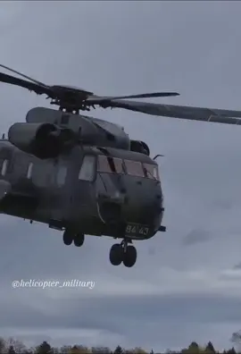 HELICOPTERO DE COMBATE  SIKORSKY CH-53 #pilots #aviation #sikorskyhelicopters #ch53 #airforce #ejercito #pilotlife #trending #like #parati #helicopter #foryoupage #follow 