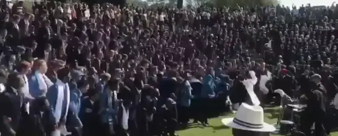 Whole School singing Roberry #juicewrld #999#999forever🕊 #fanpage❤ #rip #fypシ゚viral #999 #llj💔🕊 #fype #hiphopmusic #LLJ #tiktok #legendsneverdie