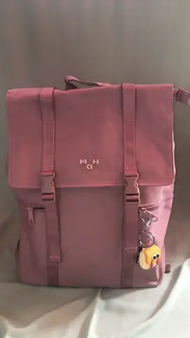 Are you looking for a good quality backpack with large capacity and compartments inside? Check this out! Bag from @MAH Mall #tiktokshopcrossborder_seasales #mysweldobudol #backtoschool #schoolbackpack #travelbackpack #mah #mahbag #whatsinmybag 
