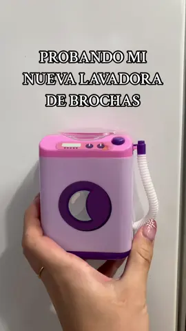Es que es taaaaaaan ✨cute ✨ #lavadoradebrochas #lavadoradebeautyblender #tiger #minilavadora #brochas 