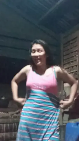 Hotty, sexy girl emeeee #boredathome #fypシ 