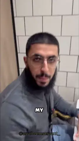ALI DAWAH CAUGHT EATING MCDONALDS? 🍔🍟 | #fyp #foryou #islam #muslim #muslimtiktok #alidawah #muslimah