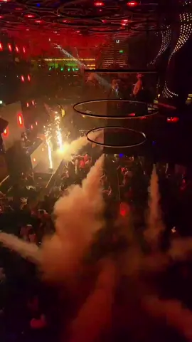 Ring in the new year with a bang at the Omni🔥 Let's light up the dance floor and welcome 2024 in style.  For booking:  +971 54 500 2200 #omni #dubai    #dubainightlife #festivals  #FestiveVibes  #NewYearEve #NightclubFestival #2024 #newyearparties #newyear 