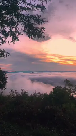 📍bukit manjai #lautanawan #sunset #sunrise #fyp #bukitmanjai #bukitmanjaikalimantanselatan 