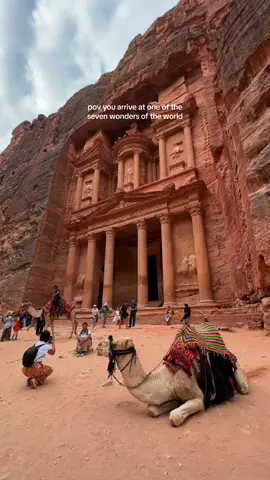 pov you arrive at one of the seven wonders of the world 🧡 📍petra, jordan #traveljordan #jordan #petrajordan #petrajordan🇯🇴 #petra #jordantravel #jordantiktok 