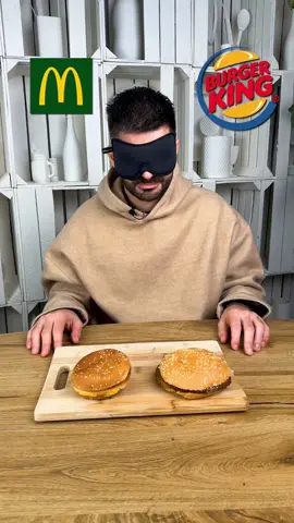 Left or Right Challenge 🍔 Mcdonald’s, Burger King, Pepe Chicken dans UN burger (en vrai c’était grave bon) ! #fastfood #food #Recipe 