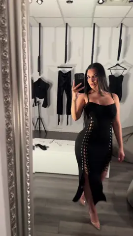 Link in bio to shop 🖤 #dress #bandagedress #look #outfit #fashion #fypシ 