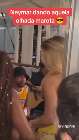 Virginia dança em frente o neymar e choca web. Nos siga para mais noticias do país e do mundo #viginiafonseca #zefelipe #neymar