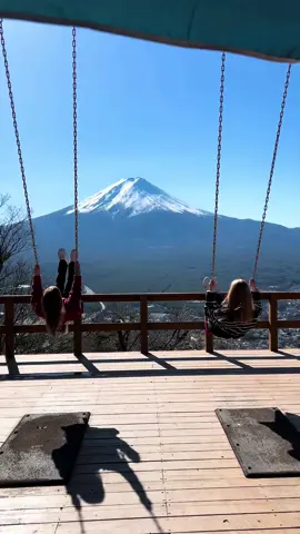 The best view of Mt Fuji ever!!! #japan #travel #mtfuji #fuji #fujisan #winter #december #placestogo #decembertravel #japanese #tokyo #lakekawaguchiko #swing #bestfriend #calm #relax #fun #activity #bestviews #views 