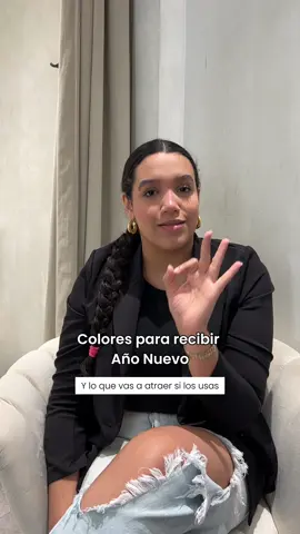 Nuestras girlies de dorado, we get you 🤝🏼 #cabalas #findeaño #añonuevo #outfitsañonuevo #outfitideas #newyearsoutfit #newyears #fashiontiktok #fashiontok #tiendaderopa #tiendaonline 