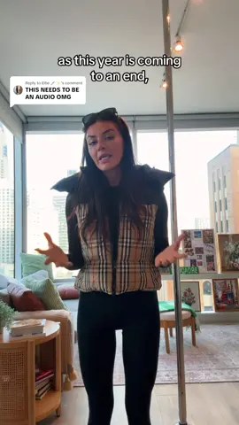 Replying to @Ellie 💉✨ my apologies 😎 #nye #newyear 