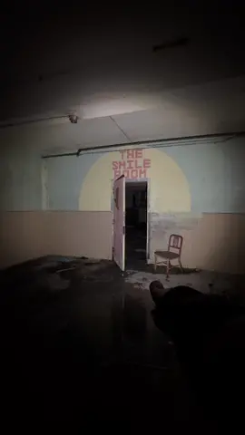 WTF did i just find in this abandoned childrens asylum…#urbex #urbexventures #abandonedplaces #fyp #foryoupage #abandoned #urbanexploring #urbanexploration #foryou 