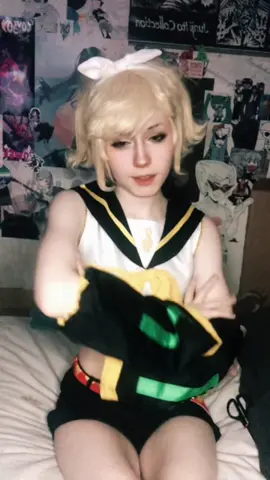 i just had a really weird dream i was at a homestuck meet at a con and i lost my face paint and had to ask a tavros cosplayer if they had any #rinkagamine #rinkagaminecosplay #rincosplay #rinkagaminevocaloid #vocaloid #vocaloidcosplay #cosplay #anime #manga #fyp #foryoupage #hethey 