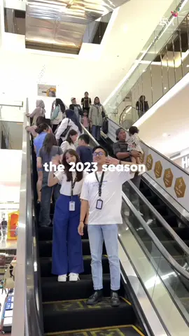 Wrapping up the year with a heart full of memories🥰✨ Menggenggam erat kenangan dan mari melangkah menuju tahun baru dengan penuh cinta dan tawa💖 Di tahun 2024 apa nih yang TSM Lovers harapkan dari Trans Studio Mall Cibubur? jawab di kolom komentar ya🫶🏻 #NewYear #TransStudioMallCibubur #TSMCibubur #TSMC #TSM