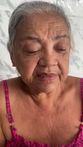 Véia Agda: Um choro de ESPERANÇA para 2024!! #mae #felizanonovo2024 #videoviral #foryou #fypシ 