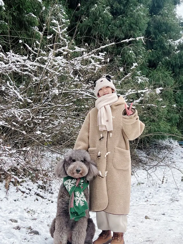 Con là bé điệu nhaa các mama🥰#takiham #zouqihan #lâu18_team🍿 #tfgiatocf4 #Xmas2023 #xuhong2023 #trungkhanh 