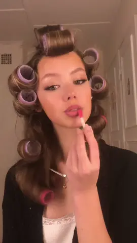 Happy new year🎊 #makeuplook #newyears # makeupinspo #foryoupage #itgirlaesthetic 