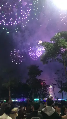 Việt Trì nay đông quá 🎆💞