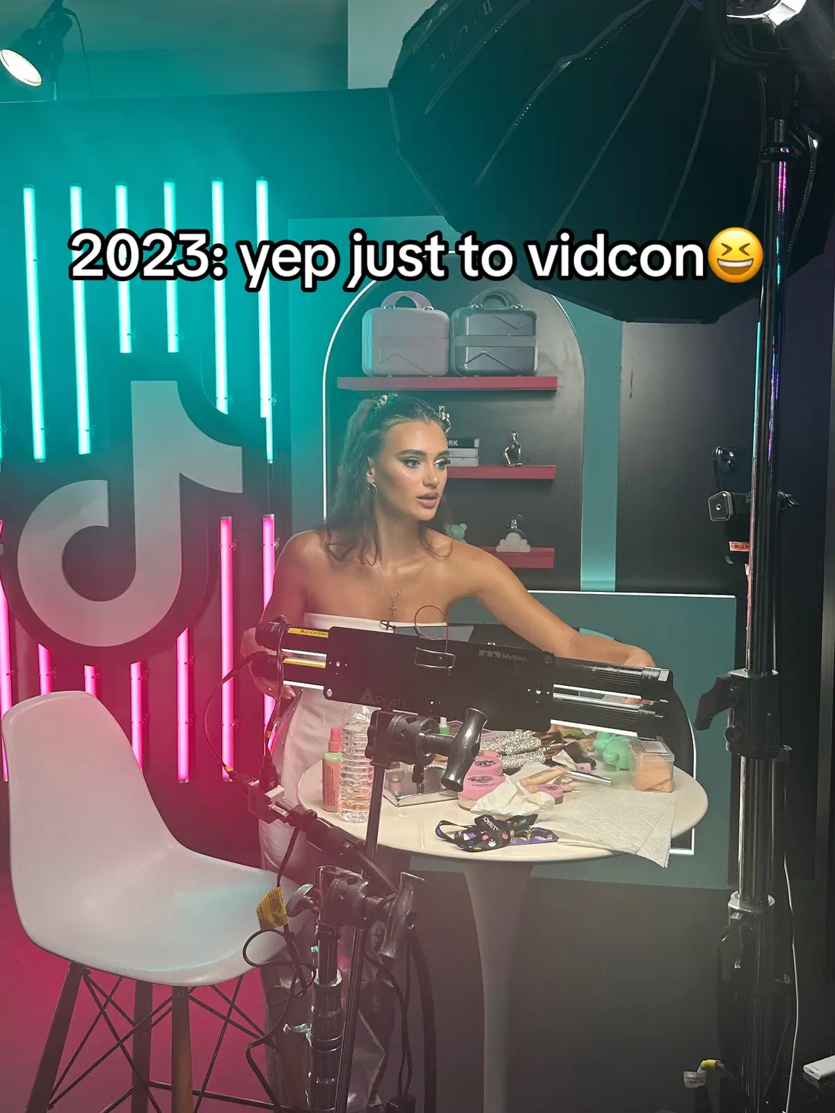 I remember being 12 years old wishing to just attend vidcon as a fan and in 2023 I had the amazing opportunity to get invited from @TikTok and being a featured creator 🥲🥺 I never thought this would happen but it did! You guys never give up on anything… you never know what the future holds🤍 happy new year and thank you for supporting me.🤍 #vidcon #happynewyear #dreamsdocometrue 
