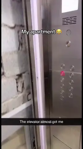 Open door elevator is insane #fyp #funny 
