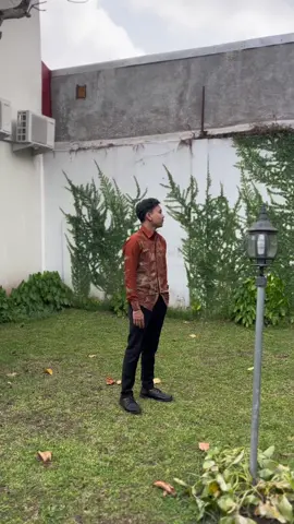 Anak muda + batik emang damage nya ngeriii🔥 #batik #batikpremium #batikcouple #fyp #batikpria 