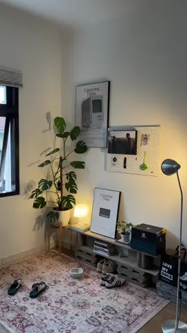DIY desk shelf from concrete brick and of course a new layout for my room👀 #DIY #room #roomtok #diyshelf #furniture 