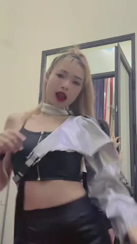 Day and night #ngocthaoxd #dancewithngocthao #trending #dance #xuhuong #tiktokdance #fyp #remix #docle #tiktokdancevn 