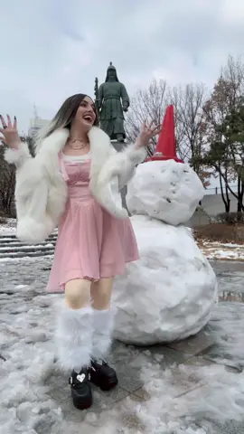 Conocí la nieve de Corea 😍☃️🇰🇷  #corea #korea #winterfashion 